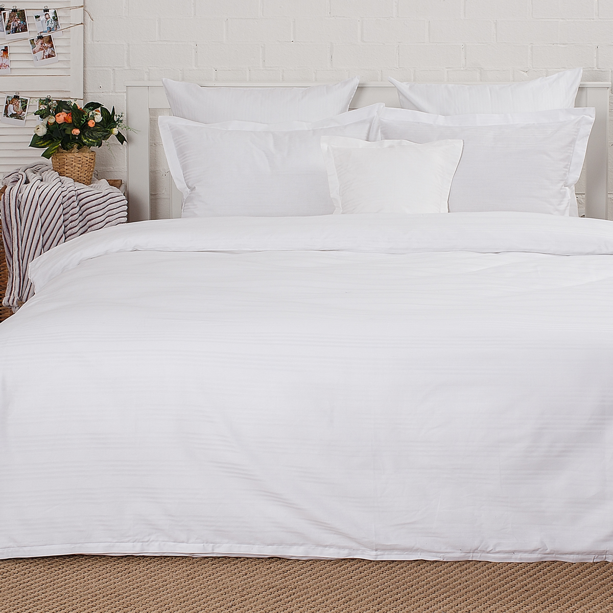 Постельное бельё Страйп-сатин | ПОСТЕЛЬНОЕ БЕЛЬЕ СТРАЙП-САТИН БЕЛЫЕ НОЧИ