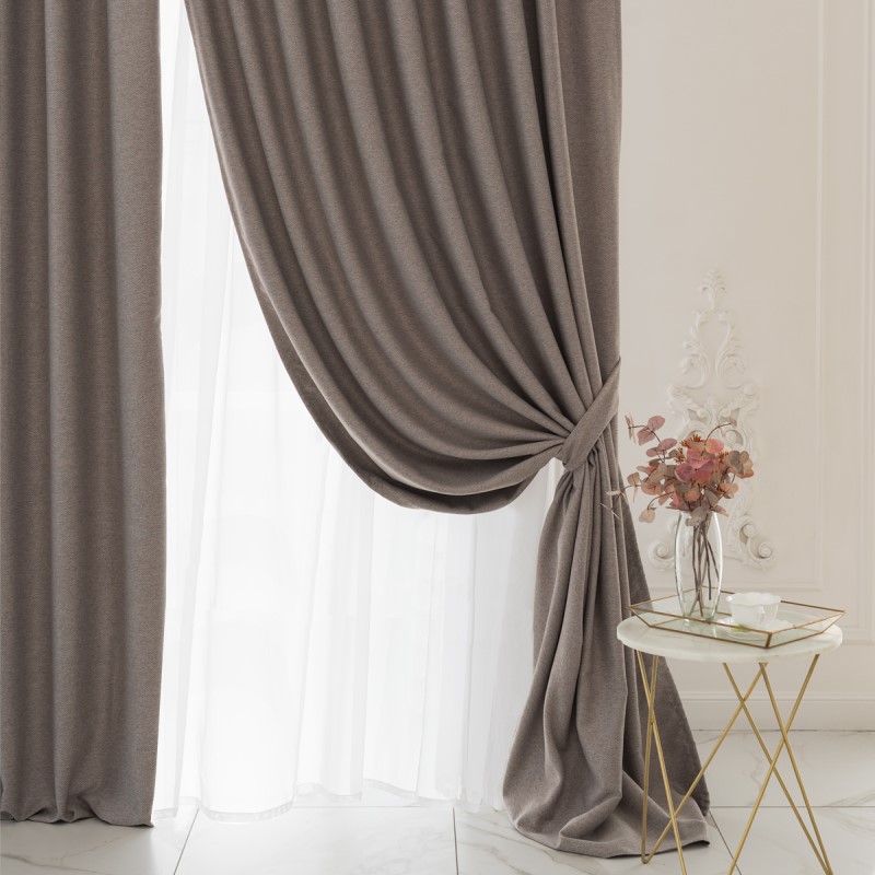 Шторы из ткани димаут